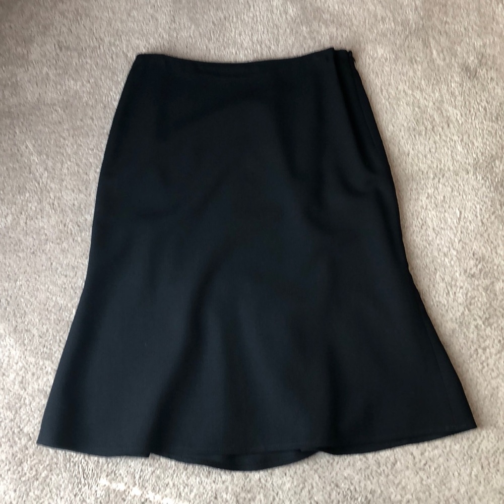 Banana Republic black skirt